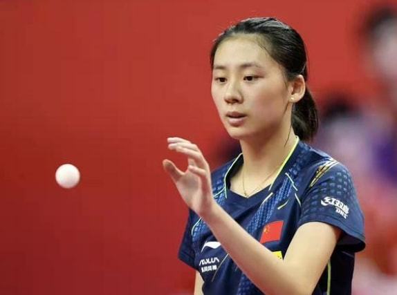 用镜头捕捉 用镜头捕捉