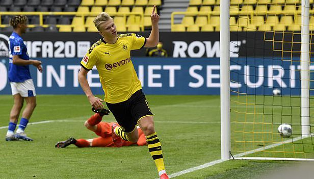 斯的赛季中 斯的赛季中